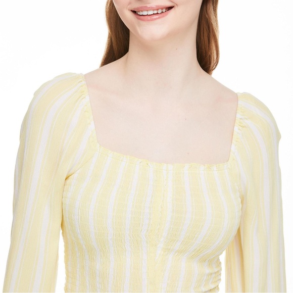 #31 NWT No Boundaries butter yellow and white long sleeve smocked blouse - Picture 5 of 8